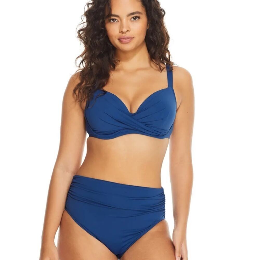 Bleu ROD BE AT TIE KORE UNDERWIRE TWIST BIKINI TOP NAVY, SIZE 4 TOP